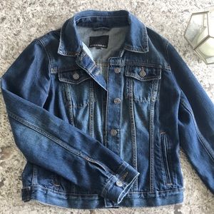 Banana Republic denim jacket ✨